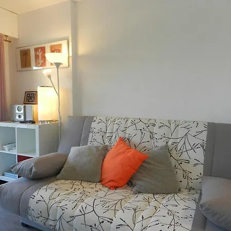 Studio Bormes-les-mimosas, 1 Piece, 4 Personnes - Fr-1-713-149 * Bormes-les-Mimosas